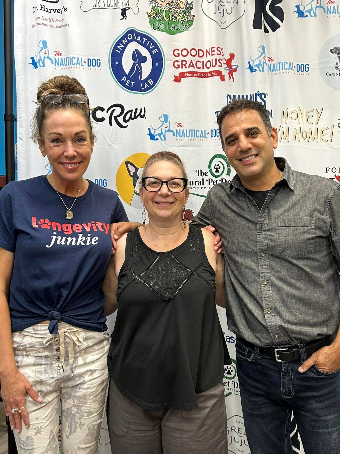 Professional networking with dog nutrition experts at an industry conference